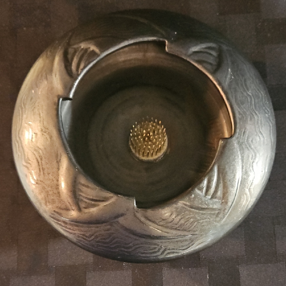 Artisan Signed Rhea Shea Studio Pottery Ikibana Vase with Kenzan